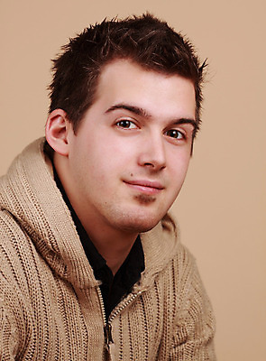 포토 JPG 해외이미지 백인 남자 한명 사람 성인 청춘 흰색 싱글 혼자 해외202004 해외포토 서양인 1 컬러 컨셉 파일형식 이미지허브