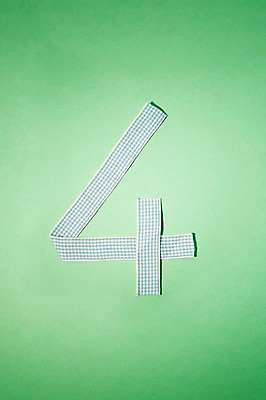 포토 JPG 스튜디오촬영 리본 백그라운드 실내 사람없음 숫자 띠 4 사 테이프 국내포토 문자 문구용품 내부 파일형식