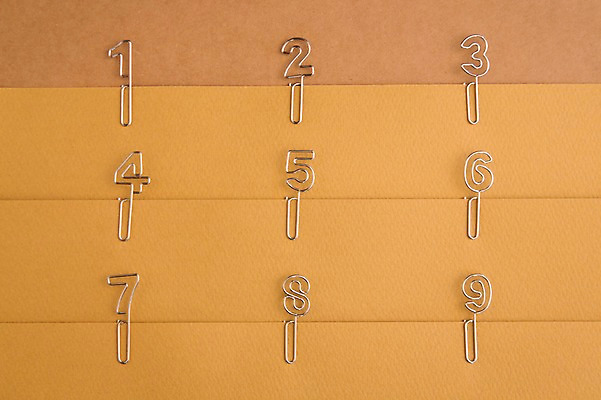 포토 JPG 스튜디오촬영 1 백그라운드 2 실내 3 사람없음 숫자 사무용품 9 4 8 6 배열 오브젝트 클립 일렬 5 7 국내포토 문자 문구용품 내부 파일형식