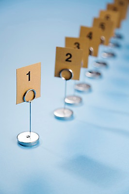 포토 JPG 스튜디오촬영 실내 사람없음 아웃포커스 숫자 메모지 오브젝트 메모꽂이 국내포토 카드프레임 문자 문구용품 프레임 촬영기법 내부 사무용품 파일형식