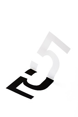 포토 JPG 스튜디오촬영 모양 종이 백그라운드 컨셉 실내 그림자 사람없음 숫자 모형 페이퍼아트 오 종이공예 5 종이팝업 국내포토 문자 내부 공예 파일형식