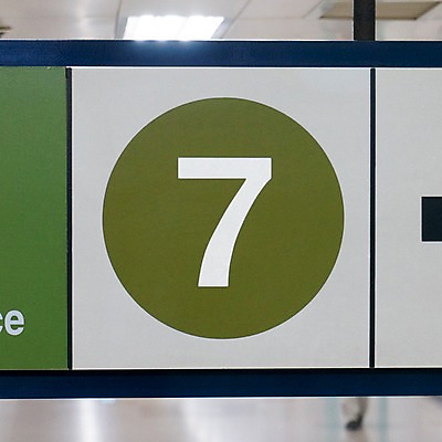 포토 JPG 백그라운드 실내 사람없음 숫자 전철 7 국내포토 문자 육상교통 대중교통 내부 파일형식