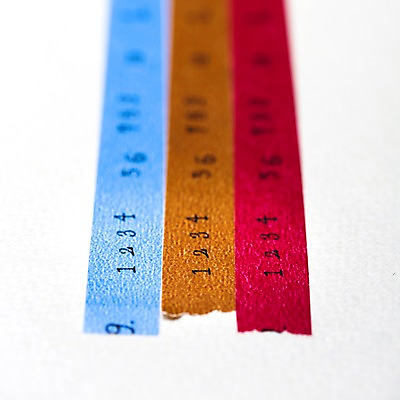 포토 JPG 스튜디오촬영 1 컬러 백그라운드 2 실내 3 사람없음 아웃포커스 빨간색 파란색 숫자 노란색 띠 4 오브젝트 테이프 국내포토 문자 문구용품 촬영기법 내부 파일형식