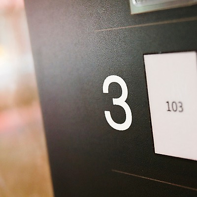 포토 JPG 벽 백그라운드 실내 3 사람없음 건물 숫자 국내포토 문자 건축물 내부 파일형식