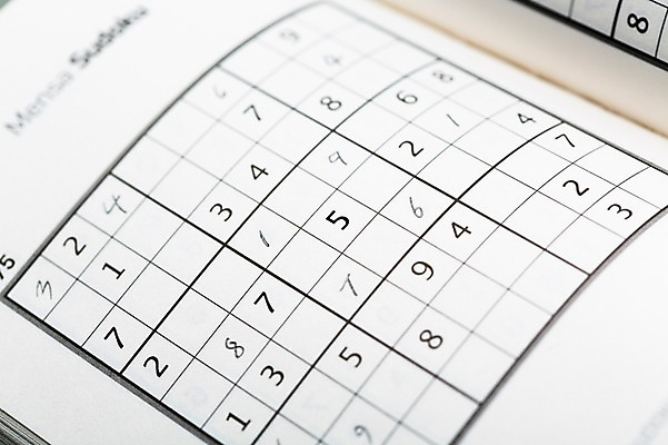 포토 JPG 근접촬영 사람없음 아웃포커스 책 숫자 게임 오브젝트 스도쿠 국내포토 문자 뷰포인트 놀이 촬영기법 파일형식