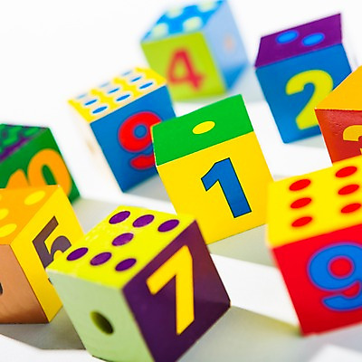 포토 JPG 스튜디오촬영 실내 그림자 근접촬영 사람없음 아웃포커스 장난감 숫자 놀이용품 여러개 블록 오브젝트 주사위 교육용품 국내포토 문자 뷰포인트 다수 촬영기법 내부 파일형식