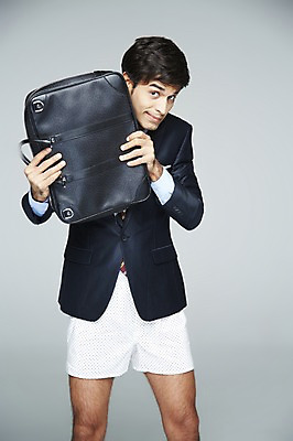 포토 JPG 스튜디오촬영 외국인 해외기획촬영 2012년태국 남자 가방 비즈니스 바지 실내 한명 서기 들기 사람 동양인 상반신 20대 성인 직장인 비즈니스맨 위험 팬티 실수 청년만 청년남자만 청년남자한명만 성인남자한명만 국내포토 직업 1 잡화 컨셉 모션 하의 인종 청년 내부 속옷 남자만 남자한명만 성인남자만 성인만 파일형식