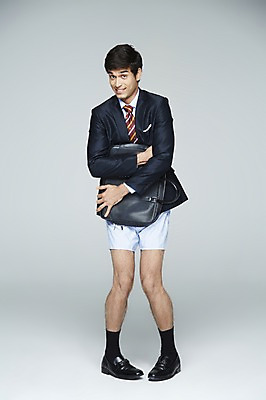 포토 JPG 스튜디오촬영 전신 외국인 해외기획촬영 2012년태국 남자 가방 비즈니스 바지 실내 한명 서기 들기 사람 동양인 20대 성인 직장인 비즈니스맨 위험 팬티 실수 청년만 청년남자만 청년남자한명만 성인남자한명만 국내포토 직업 1 잡화 컨셉 모션 하의 인종 청년 내부 속옷 남자만 남자한명만 성인남자만 성인만 파일형식