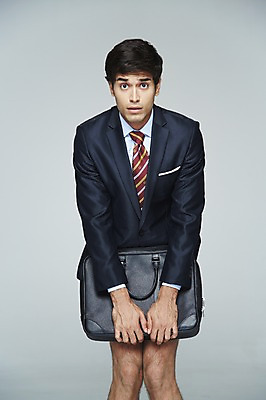 포토 JPG 스튜디오촬영 외국인 해외기획촬영 2012년태국 남자 가방 비즈니스 바지 실내 한명 서기 들기 사람 동양인 상반신 20대 성인 가림 직장인 비즈니스맨 위험 수줍음 실수 청년만 청년남자만 청년남자한명만 성인남자한명만 국내포토 직업 1 잡화 감정 컨셉 모션 하의 인종 청년 내부 남자만 남자한명만 성인남자만 성인만 파일형식