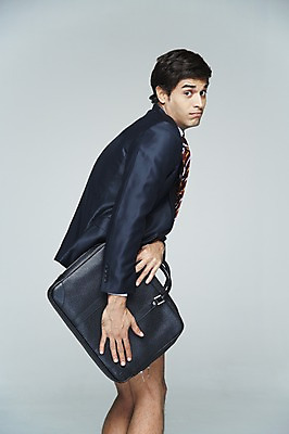 포토 JPG 스튜디오촬영 외국인 해외기획촬영 2012년태국 남자 가방 비즈니스 바지 실내 한명 들기 사람 동양인 20대 성인 가림 직장인 비즈니스맨 위험 수줍음 실수 청년만 청년남자만 청년남자한명만 성인남자한명만 국내포토 직업 1 잡화 감정 컨셉 모션 하의 인종 청년 내부 남자만 남자한명만 성인남자만 성인만 파일형식