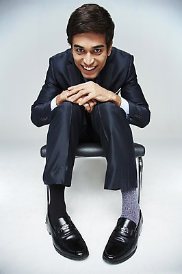 포토 JPG 스튜디오촬영 전신 외국인 해외기획촬영 2012년태국 남자 의자 비즈니스 양말 실내 한명 웃음 사람 앉기 동양인 20대 성인 직장인 비즈니스맨 위험 실수 청년만 청년남자만 청년남자한명만 성인남자한명만 국내포토 직업 1 가구 컨셉 모션 표정 인종 청년 내부 남자만 남자한명만 성인남자만 성인만 파일형식