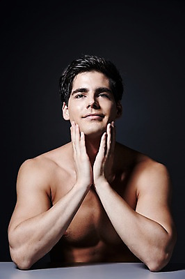 포토 JPG 스튜디오촬영 서양인 외국인 백인 해외기획촬영 라이프스타일 남자 2013년태국 맨라이프 검은배경 상의탈의 실내 한명 미소 웃음 사람 손짓 상반신 20대 성인 앞모습 뷰티 섹시 청년만 청년남자만 청년남자한명만 성인남자한명만 그루밍족 국내포토 1 뷰포인트 백그라운드 컨셉 모션 탈의 표정 인종 청년 내부 생활 검은색 남자만 남자한명만 성인남자만 성인만 파일형식