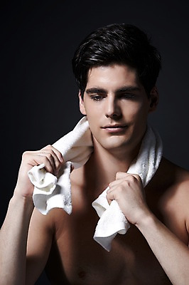 포토 JPG 스튜디오촬영 서양인 외국인 백인 해외기획촬영 라이프스타일 남자 2013년태국 맨라이프 검은배경 상의탈의 실내 한명 사람 손짓 상반신 20대 성인 앞모습 수건 뷰티 섹시 세수 청년만 청년남자만 청년남자한명만 성인남자한명만 국내포토 1 뷰포인트 백그라운드 컨셉 모션 탈의 인종 청년 내부 생활 위생용품 검은색 청결 남자만 남자한명만 성인남자만 성인만 파일형식