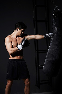 포토 JPG 스튜디오촬영 서양인 외국인 백인 해외기획촬영 라이프스타일 남자 스포츠 2013년태국 맨라이프 장갑 검은배경 운동선수 실내 한명 서기 사람 상반신 20대 성인 앞모습 운동복 운동 권투 글러브 권투글러브 펀치 권투선수 목표 열정 샌드백 청년만 청년남자만 청년남자한명만 성인남자한명만 국내포토 1 잡화 옷 감정 스포츠용품 뷰포인트 백그라운드 컨셉 모션 건강 인종 청년 내부 생활 검은색 격투기 남자만 남자한명만 성인남자만 성인만 파일형식