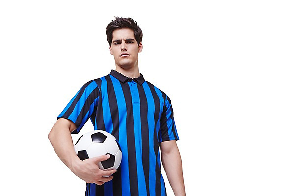 포토 JPG 스튜디오촬영 서양인 외국인 백인 해외기획촬영 라이프스타일 남자 스포츠 2013년태국 맨라이프 유니폼 축구공 공 축구선수 운동선수 실내 한명 들기 누끼 사람 상반신 20대 성인 앞모습 운동 축구 목표 열정 청년만 청년남자만 청년남자한명만 성인남자한명만 국내포토 1 옷 감정 뷰포인트 컨셉 축구용품 모션 건강 인종 청년 내부 생활 구기 남자만 남자한명만 성인남자만 성인만 파일형식