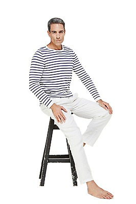 포토 JPG 스튜디오촬영 전신 서양인 외국인 백인 해외기획촬영 라이프스타일 남자 여유 2013년태국 40대 중년 의자 비즈니스 중년라이프 맨발 실내 한명 누끼 사람 앉기 캐주얼 비즈니스라이프 비즈니스맨 편안함 중년만 중년남자만 중년남자한명만 국내포토 1 옷 감정 가구 모션 발 인종 성인 내부 생활 직장인 감각 남자만 남자한명만 성인만 파일형식