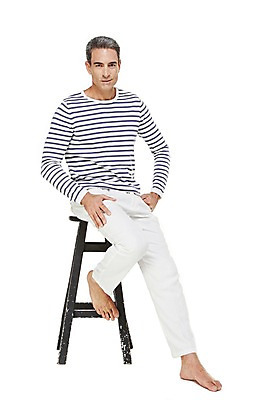 포토 JPG 스튜디오촬영 전신 서양인 외국인 백인 해외기획촬영 라이프스타일 남자 여유 2013년태국 40대 중년 의자 비즈니스 중년라이프 맨발 실내 한명 미소 웃음 누끼 사람 앉기 캐주얼 비즈니스라이프 비즈니스맨 편안함 중년만 중년남자만 중년남자한명만 국내포토 1 옷 감정 가구 모션 발 표정 인종 성인 내부 생활 직장인 감각 남자만 남자한명만 성인만 파일형식