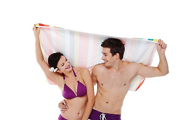 포토 JPG 스튜디오촬영 서양인 외국인 백인 해외기획촬영 커플 계절 여자 남자 수영복 여유 2013년태국 포즈 안기 모션 휴가 휴식 실내 서기 미소 웃음 들기 누끼 사람 상반신 성인 두명 앞모습 여름 30대 여름휴가 바캉스 비키니 수건 마주보기 활발 비치타올 장년만 성인만 국내포토 옷 감정 뷰포인트 컨셉 관계 표정 인종 내부 장년 위생용품 파일형식 여름_계절