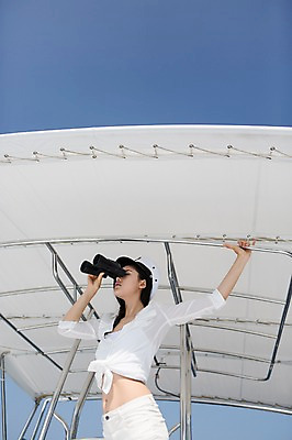 포토 JPG 주간 외국인 해외기획촬영 모자 계절 여자 2013년태국 여행 요트 하늘 휴가 휴식 한명 서기 들기 사람 동양인 상반신 20대 성인 야외 여름 여름휴가 바캉스 쌍안경 망원경 관찰 관측 마린룩 선박 청년만 청년여자만 청년여자한명만 성인여자한명만 국내포토 자연요소 1 잡화 옷 컨셉 수상교통 배_교통 모션 인종 청년 여자만 여자한명만 성인여자만 성인만 파일형식 여름_계절