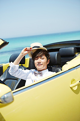 포토 JPG 주간 남자 여유 바다 여행 신랑 결혼 자동차 한국 한명 미소 웃음 들기 사람 앉기 동양인 상반신 20대 성인 해변 야외 아웃포커스 제주도 한국인 오픈카 상쾌 해안도로 남자만 남자한명만 성인남자만 청년만 청년남자만 청년남자한명만 성인한명만 성인남자한명만 성인만 국내포토 자연요소 1 감정 아시아 도로 육상교통 모션 승용차 촬영기법 표정 인종 이벤트 청년 파일형식