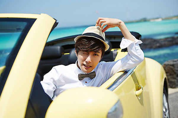 포토 JPG 주간 남자 도로 길 여유 바다 여행 신랑 결혼 자동차 한국 윙크 한명 사람 앉기 동양인 손짓 상반신 20대 성인 해변 야외 아웃포커스 제주도 한국인 오픈카 상쾌 해안도로 남자만 남자한명만 성인남자만 청년만 청년남자만 청년남자한명만 성인한명만 성인남자한명만 성인만 국내포토 자연요소 1 감정 아시아 육상교통 교통시설 모션 승용차 촬영기법 표정 인종 이벤트 청년 파일형식