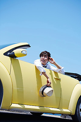 포토 JPG 주간 응시 남자 도로 길 여유 여행 신랑 결혼 자동차 한국 윙크 한명 미소 웃음 들기 사람 앉기 동양인 상반신 20대 성인 해변 야외 제주도 한국인 오픈카 상쾌 해안도로 남자만 남자한명만 성인남자만 청년만 청년남자만 청년남자한명만 성인한명만 성인남자한명만 성인만 국내포토 자연요소 1 시선 감정 아시아 육상교통 바다 교통시설 모션 승용차 표정 인종 이벤트 청년 파일형식