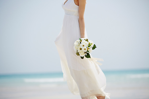 포토 JPG 주간 드레스 여자 꽃 행복 여유 신부 부케 여행 웨딩드레스 결혼 한국 한명 서기 들기 사람 동양인 상반신 20대 성인 해변 야외 옆모습 아웃포커스 신체부위 제주도 기쁨 한국인 여자만 여자한명만 성인여자만 청년만 청년여자만 성인한명만 청년여자한명만 성인여자한명만 성인만 국내포토 자연요소 식물 1 옷 감정 아시아 바다 뷰포인트 꽃다발 모션 촬영기법 인종 이벤트 청년 파일형식