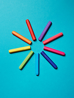 포토 JPG 스튜디오촬영 배경화면 백그라운드 색연필 실내 근접촬영 사람없음 컬러풀 필기구 미술도구 오브젝트 크레파스 국내포토 뷰포인트 컬러 문구용품 학용품 내부 파일형식