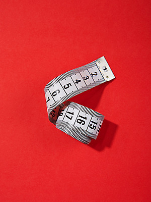 포토 JPG 스튜디오촬영 컬러 생활용품 백그라운드 실내 줄자 자 사람없음 빨간색 오브젝트 국내포토 문구용품 내부 파일형식