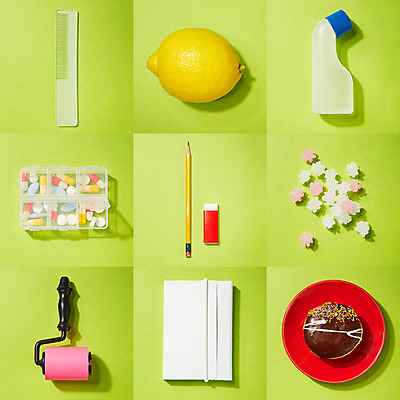 포토 JPG 스튜디오촬영 접시 음식 빵 컬러 생활용품 백그라운드 과일 실내 사람없음 연두색 세트 알약 약 연필 사무용품 머리빗 지갑 도넛 약병 레몬 오브젝트 지우개 테이프 롤러 명함지갑 물파스 별사탕 국내포토 식기 의학 문구용품 학용품 디저트 사탕 내부 초록색 필기구 미용용품 파스 병_담는 파일형식