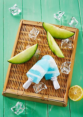 포토 JPG 스튜디오촬영 컬러 과일 아이스크림 디저트 쟁반 실내 풍경 사람없음 초록색 여름 얼음 달콤 차가움 시원함 멜론 막대아이스크림 국내포토 자연요소 계절 음식 내부 맛 파일형식