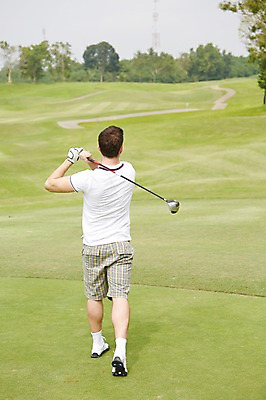 포토 JPG 주간 전신 서양인 외국인 백인 해외기획촬영 남자 스포츠 2013년태국 포즈 골프 골프장 필드 레저 한명 서기 들기 사람 20대 성인 야외 뒷모습 아웃포커스 운동 골프채 스윙 골프웨어 샷 남자만 남자한명만 성인남자만 청년만 청년남자만 청년남자한명만 성인한명만 성인남자한명만 성인만 국내포토 자연요소 1 옷 뷰포인트 스포츠시설 모션 자세 골프용품 촬영기법 건강 인종 청년 구기 파일형식