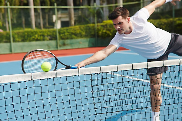 포토 JPG 주간 서양인 외국인 백인 해외기획촬영 남자 스포츠 2013년태국 포즈 공 레저 한명 서기 들기 사람 20대 성인 야외 운동 테니스 라켓 테니스라켓 테니스장 남자만 남자한명만 성인남자만 청년만 청년남자만 청년남자한명만 성인한명만 성인남자한명만 성인만 국내포토 자연요소 1 스포츠용품 스포츠시설 모션 건강 인종 청년 구기 파일형식