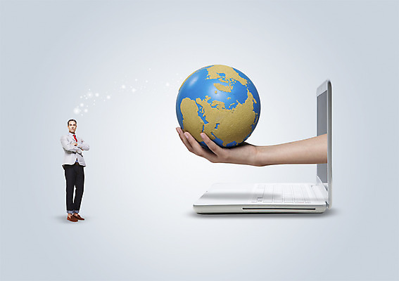 전신 PSD 서양인 외국인 백인 편집이미지 손 남자 지구 40대 인터넷 비즈니스 서기 들기 사람 성인 신체부위 노트북 글로벌 지구본 팔짱 글로벌비즈니스 비즈니스맨 중년만 성인만 이미지편집 중년 모션 인종 전자제품 직장인 파일형식