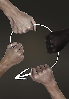 PSD 편집이미지 손 화살표 흑인 비즈니스 협력 손짓 여러명 신체부위 글로벌 글로벌비즈니스 주먹 잡기 화합 이미지편집 서양인 다수 모션 사람 파일형식