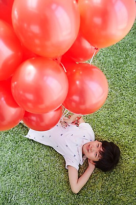 포토 JPG 스튜디오촬영 남자 초등학생 어린이 실내 한명 웃음 사람 동양인 이벤트 소년 잔디 상반신 앞모습 하이앵글 눕기 한국인 풍선 남자만 남자한명만 어린이만 소년만 소년한명만 국내포토 식물 1 학생 뷰포인트 모션 표정 인종 내부 파일형식