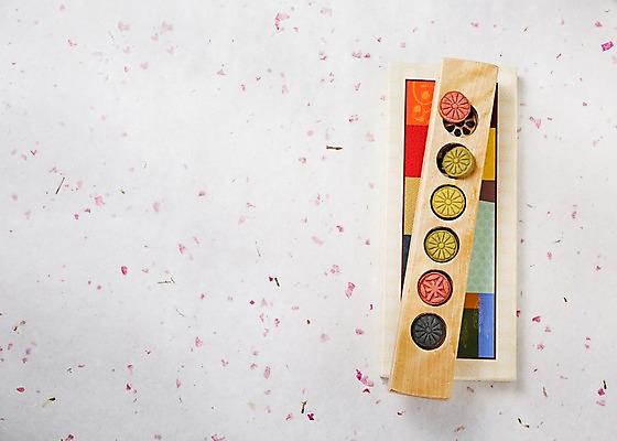 포토 JPG 스튜디오촬영 한국전통 음식 백그라운드 사람없음 과자 추석 전통음식 판넬 선물세트 다식 추석선물 국내포토 전통 명절 디저트 한국 실내 선물 파일형식 명절선물