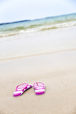 포토 JPG 주간 슬리퍼 한국 해변 사람없음 야외 모래사장 제주도 샌들 쪼리 오브젝트 한켤레 국내포토 자연요소 1 아시아 바다 신발 파일형식