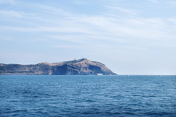 포토 JPG 주간 바다 한국 풍경 사람없음 야외 제주도 우도봉 국내포토 자연요소 아시아 산 파일형식