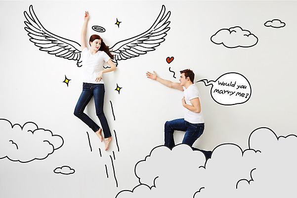 전신 PSD 서양인 외국인 구름 편집 편집이미지 여자 남자 백그라운드 프로포즈 포토일러 천사 사람 두명 무릎꿇기 디지털합성 합성 이미지편집 자연요소 모션 인종 파일형식