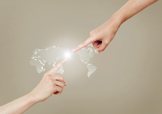 PSD 편집이미지 손 세계지도 지도 비즈니스 손짓 신체부위 글로벌 글로벌비즈니스 손맞댄 이미지편집 모션 사람 세계 파일형식