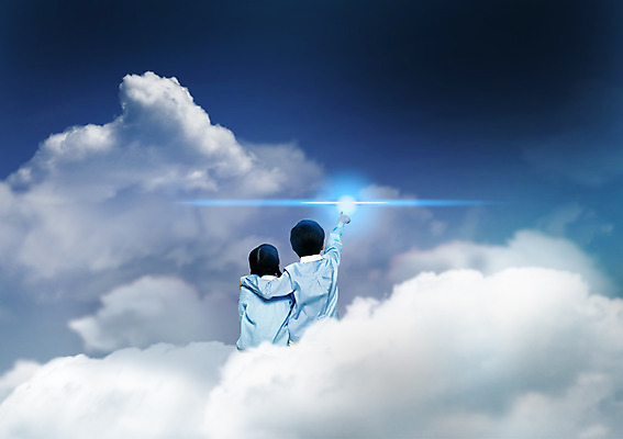 PSD 구름 편집이미지 여자 어린이교육 교육 남자 어린이 비즈니스 하늘 어깨동무 남매 사람 앉기 소녀 소년 상반신 두명 뒷모습 빛 가리킴 어린이만 이미지편집 자연요소 뷰포인트 포즈 가족 모션 손짓 파일형식