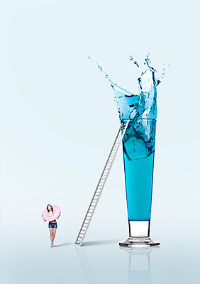 전신 PSD 서양인 외국인 백인 편집이미지 계절 여자 음료 여행 사다리 물놀이 휴가 한명 서기 들기 사람 20대 성인 컵 여름 튀는물 튜브 여자만 여자한명만 성인여자만 청년만 청년여자만 성인한명만 청년여자한명만 성인여자한명만 성인만 이미지편집 1 식기 모션 놀이 인종 청년 도구 액체표현 스플래쉬 파일형식