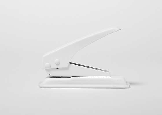 포토 JPG 스튜디오촬영 컬러 백그라운드 실내 근접촬영 사람없음 사무용품 흰색 오브젝트 흰배경 국내포토 펀칭기 뷰포인트 문구용품 내부 파일형식