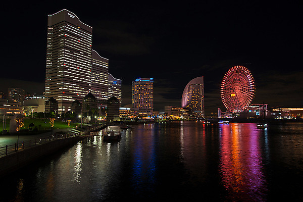 포토 JPG 해외풍경 해외 바다 야경 조명 빌딩 사람없음 야외 빛 도시풍경 항구 일본 도시 대관람차 선박 국내포토 아시아 수상교통 교통시설 풍경 건물 놀이기구 야간 파일형식 풍경_경치