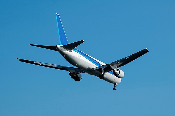 포토 JPG 주간 교통수단 항공교통 하늘 비행기 사람없음 야외 비행 국내포토 자연요소 교통 대중교통 파일형식