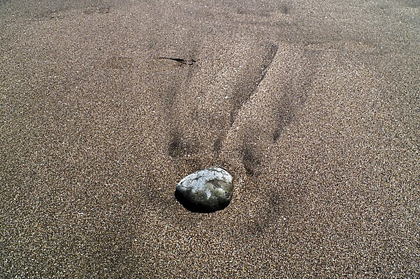 포토 JPG 주간 모래 바다 백그라운드 자연 풍경 해변 사람없음 야외 모래사장 돌_바위 조약돌 국내포토 자연요소 생태계 파일형식