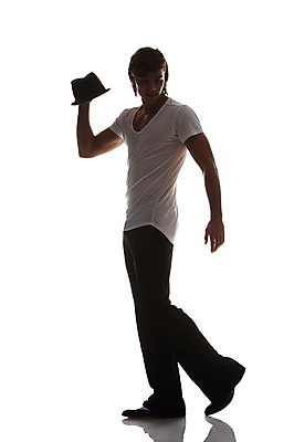 포토 JPG 스튜디오촬영 전신 서양인 외국인 백인 해외기획촬영 모자 남자 2013년태국 포즈 실내 한명 서기 들기 사람 20대 성인 옆모습 역광 남자만 남자한명만 성인남자만 청년만 청년남자만 청년남자한명만 성인한명만 성인남자한명만 성인만 국내포토 1 잡화 뷰포인트 모션 인종 청년 내부 파일형식