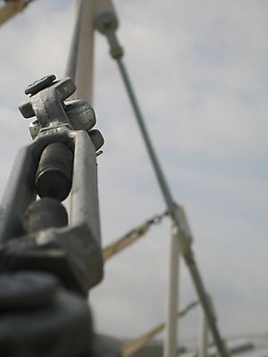 포토 JPG 해외이미지 사람없음 장비 회색 공구 나사 은색 큼 보안 볼트 무거움 거인 고체 의무 해외202004 해외포토 컬러 안전 도구 무게 크기 파일형식 이미지허브