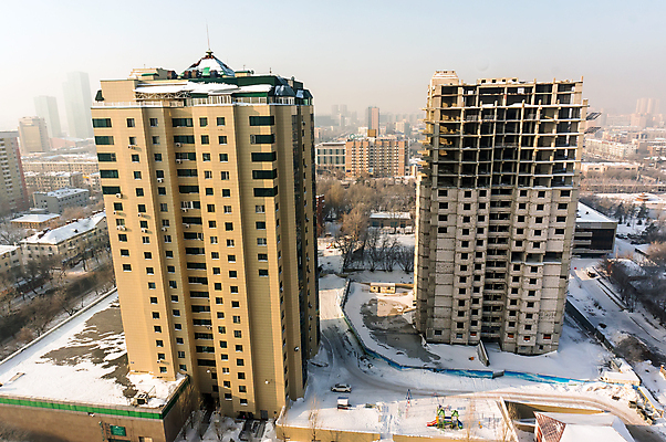 포토 JPG 해외이미지 창문 아침 노동자 새로움 아파트 주택 사람없음 건물 세일 고층빌딩 새벽 업무 재산 플랫 감독 정상 버리기 건축업자 카자흐스탄 해외202004 해외포토 주간 자연요소 직업 건축물 건축 아시아 컨셉 모션 빌딩 금융 작업 파일형식 이미지허브